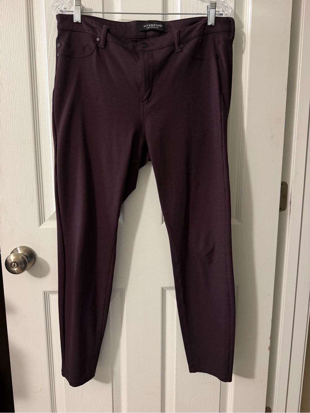 Liverpool Women's Mid-Rise Plum Stretch pants